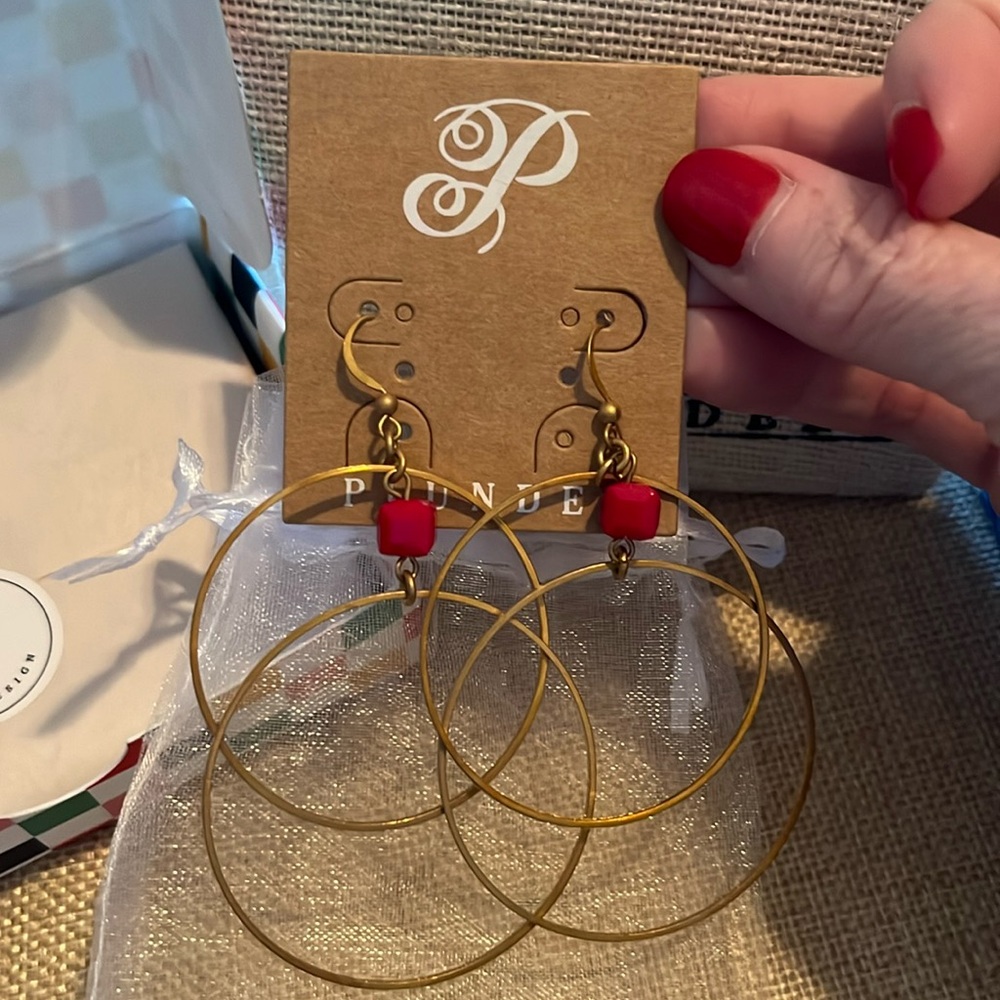 BNIB “Riley” earrings